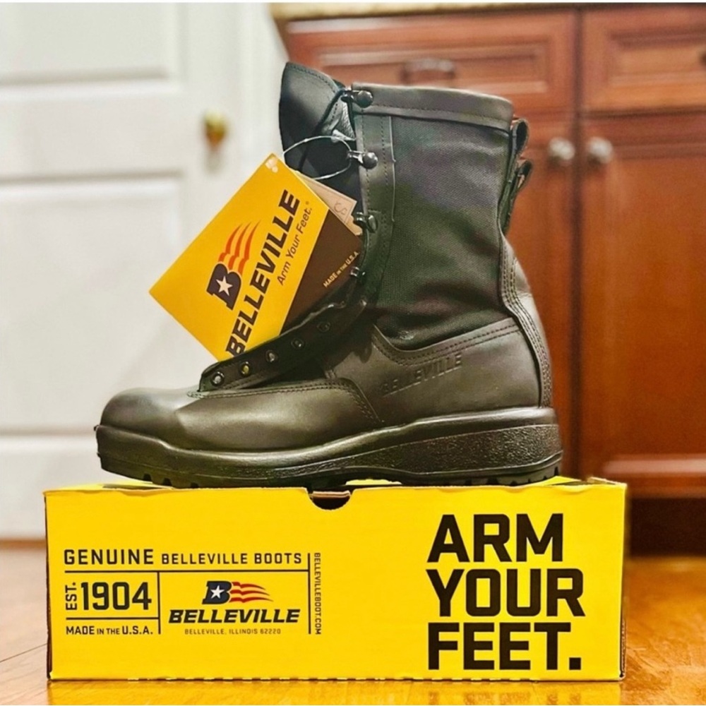 NWT Belleville 700V Men's Waterproof
Duty Boots Size 12